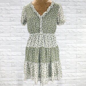 E & M Dress Babydoll Green Daisy Floral Mini Coastal Cowgirl Puff Sleeve Pastel